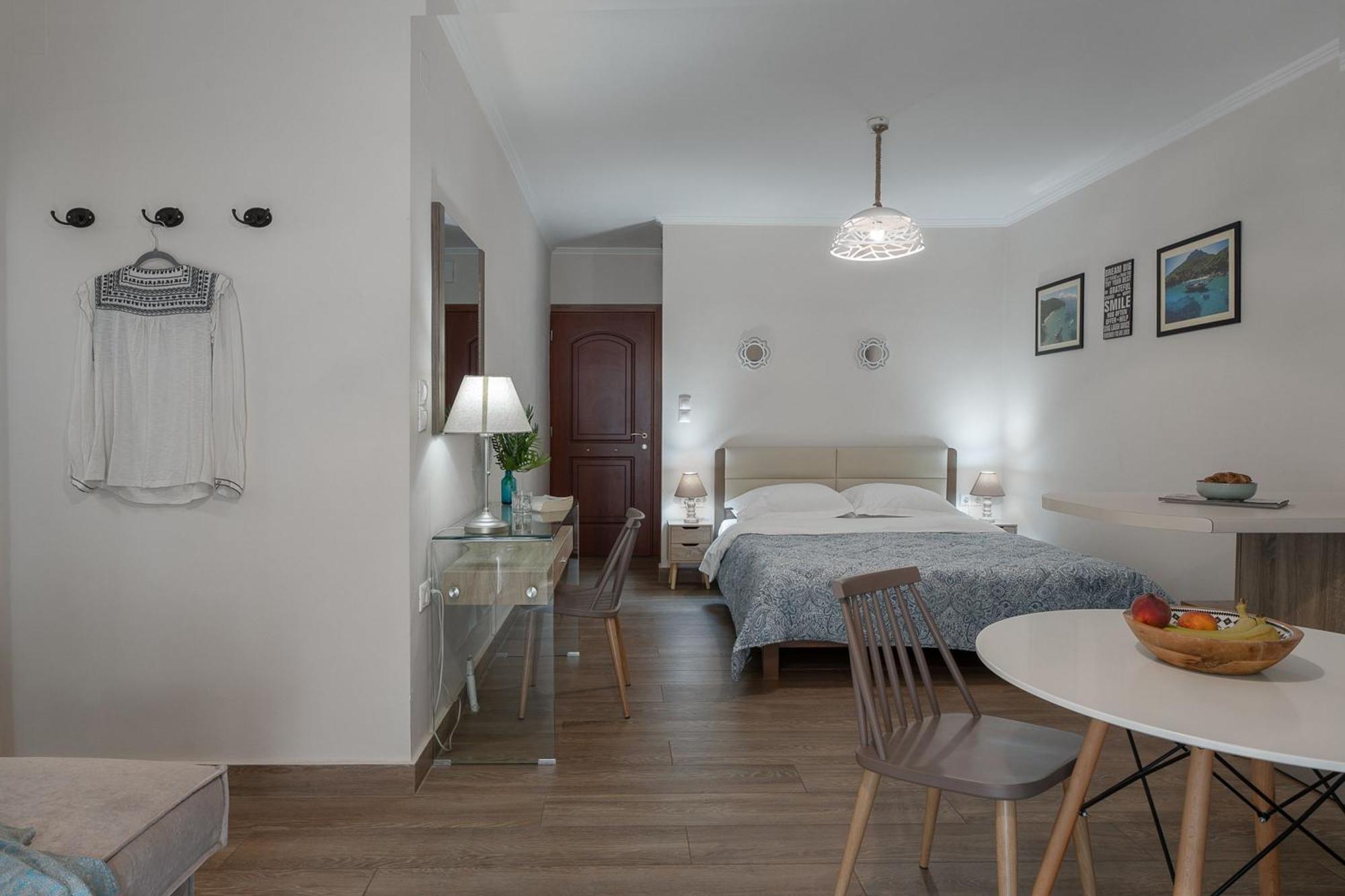 Captain'S Seafront Apartments Nydri  Exteriér fotografie