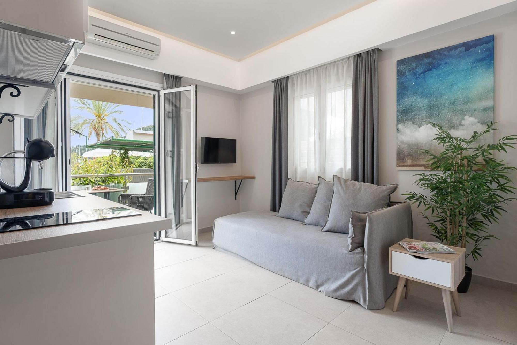 Captain'S Seafront Apartments Nydri  Exteriér fotografie