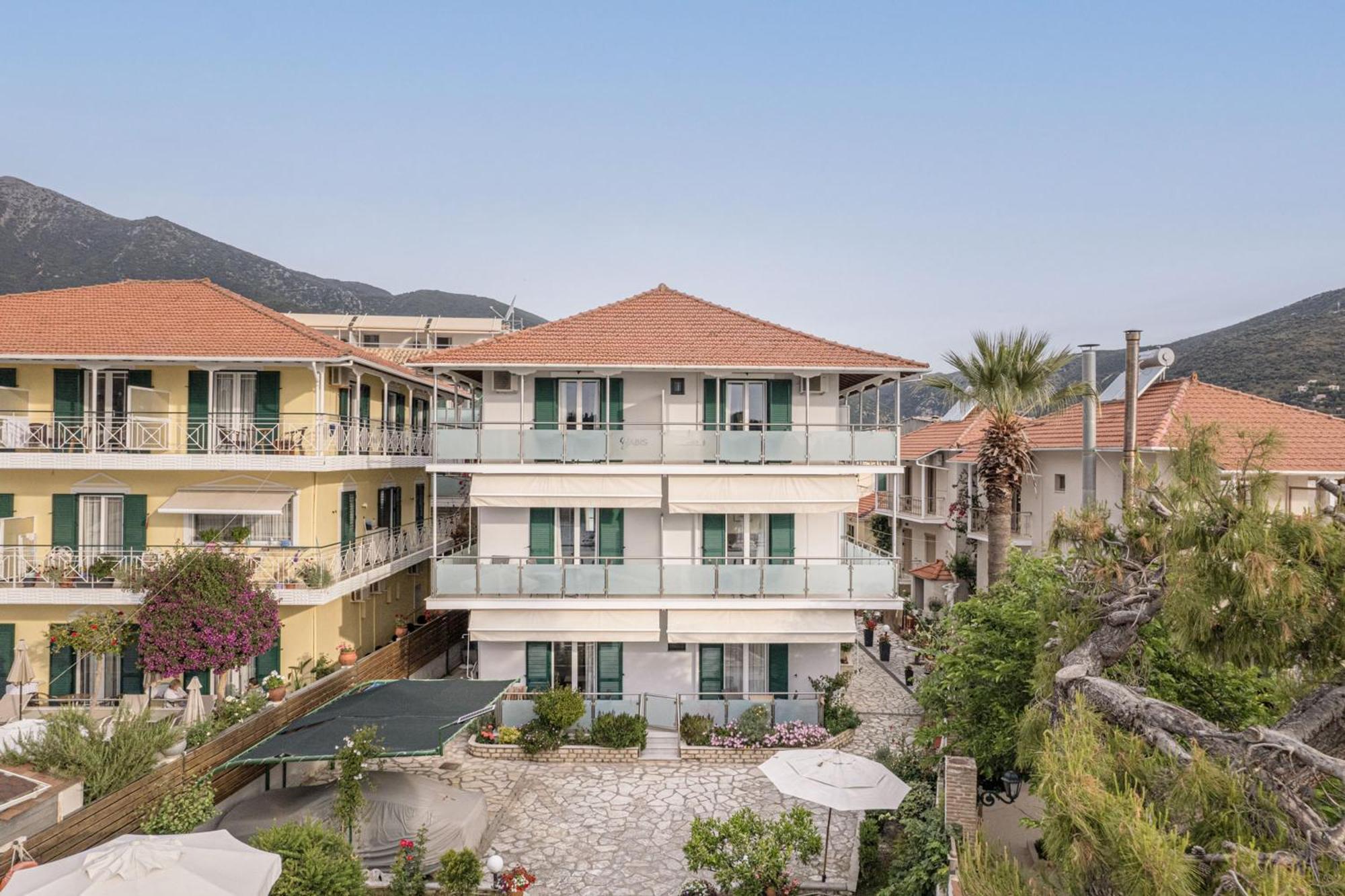 Captain'S Seafront Apartments Nydri  Exteriér fotografie