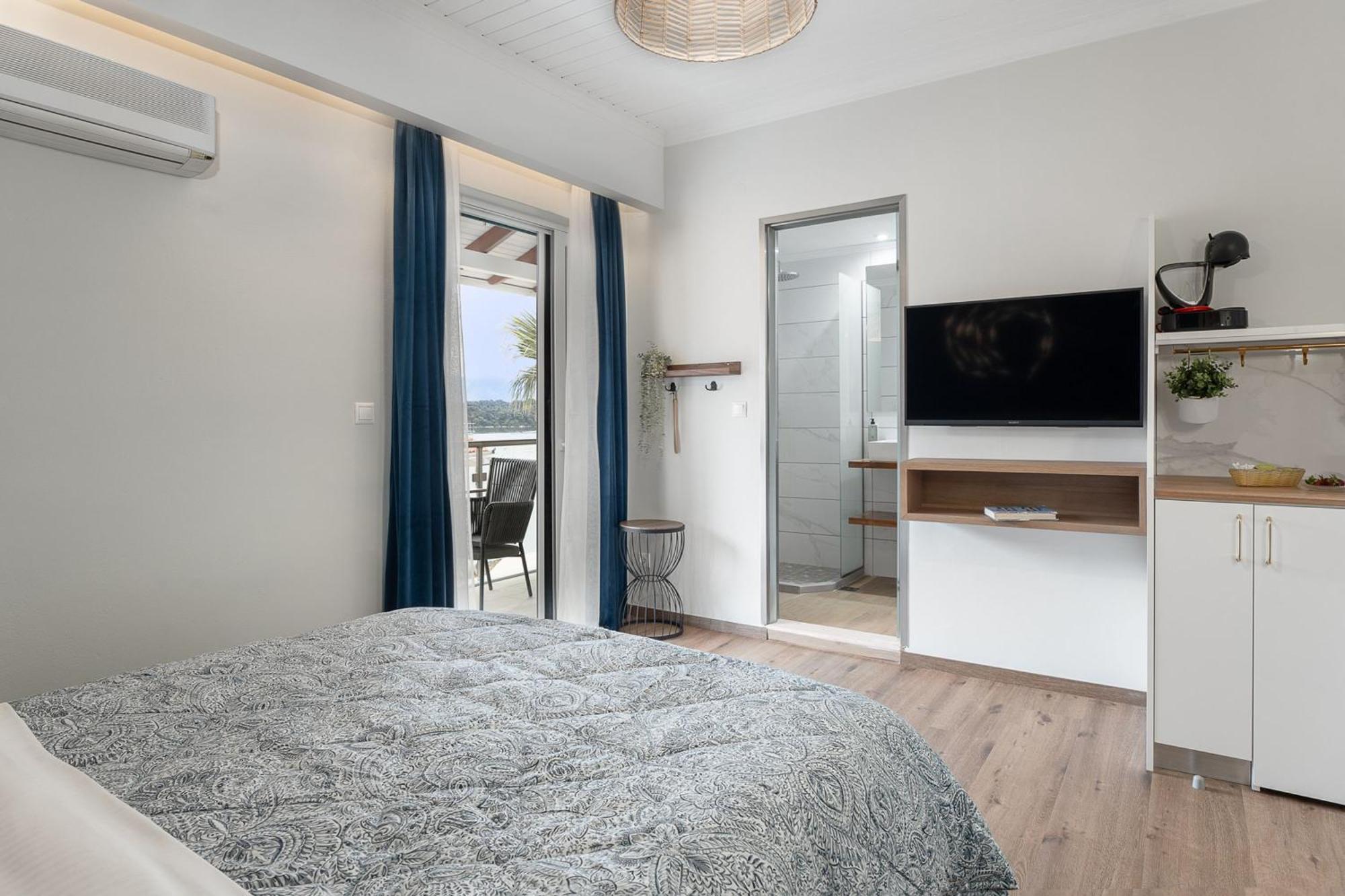 Captain'S Seafront Apartments Nydri  Exteriér fotografie